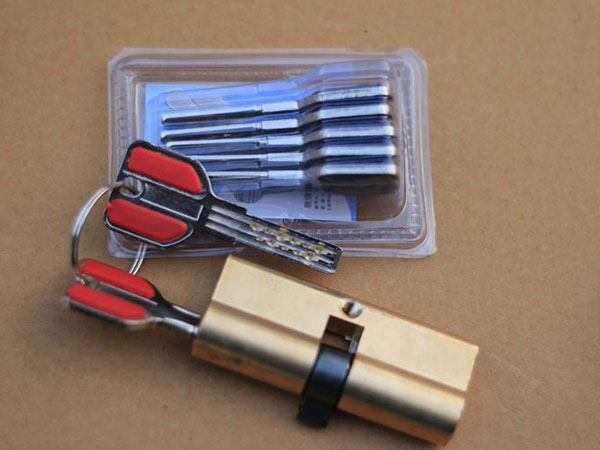 广饶24小时上门开锁公司